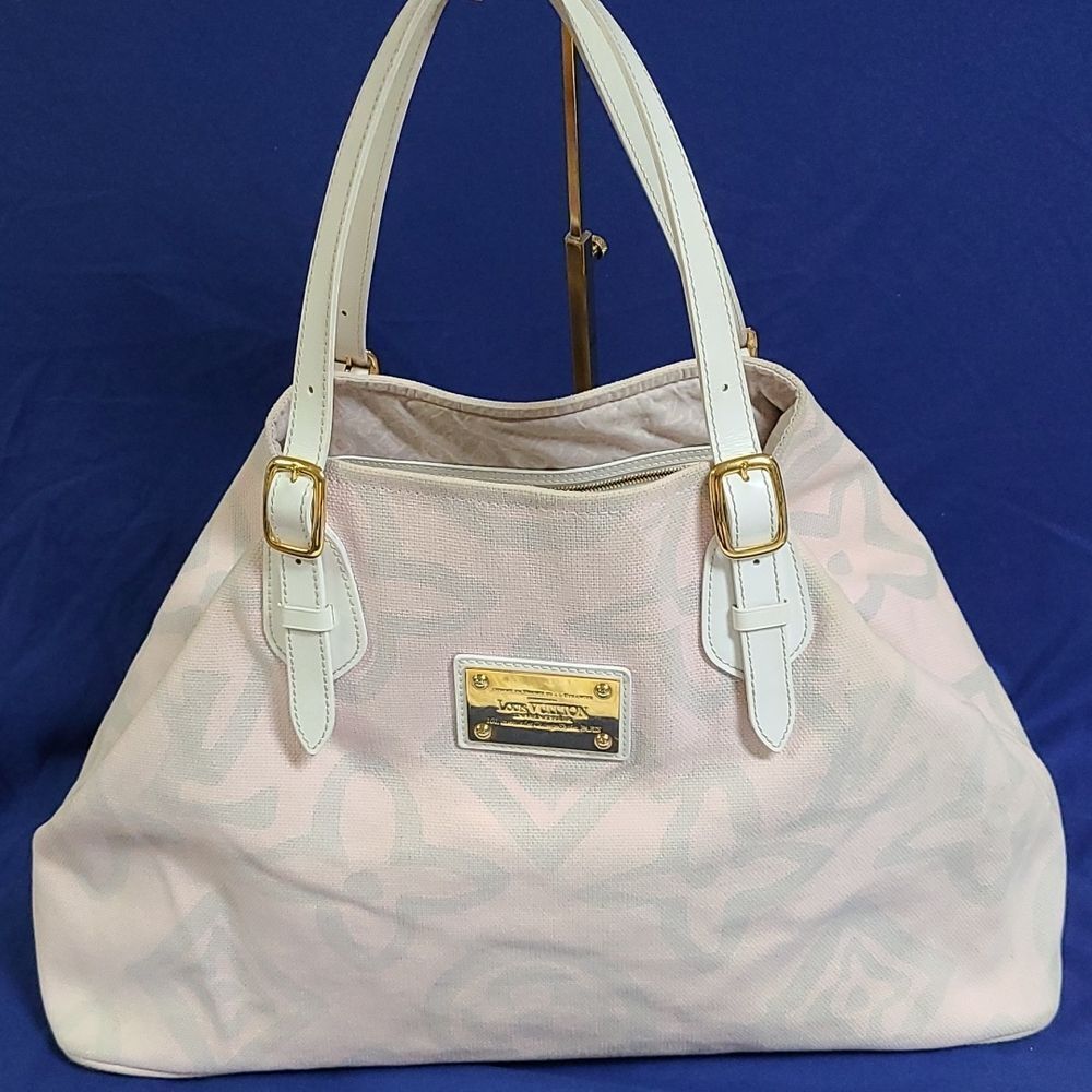 💯 Authentic Louis Vuitton Tote Bag 🍀 - Picture 16 of 17